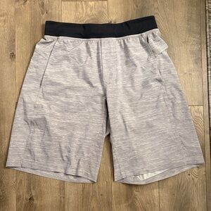Lululemon Athletica Men's Shorts in Heather Gray and Black